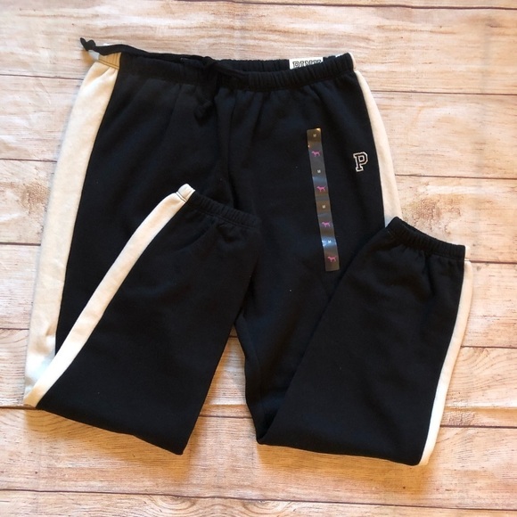 VS Pink Outfit - Picture 10 of 10